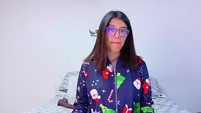 Snapshot of _lucysmith chatting on 2, 12, 2025 lucysmith online show from 2, 12, 2025