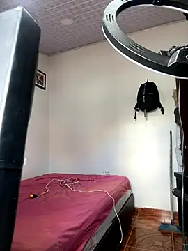 Snapshot of The__Rodriguez chatting on 25, 11, 2025 The Rodriguez online show from 25, 11, 2025