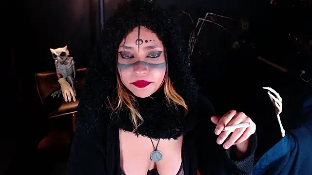 Snapshot of saba_the_courtesan chatting on 29, 10, 2025 saba the courtesan online show from 29, 10, 2025