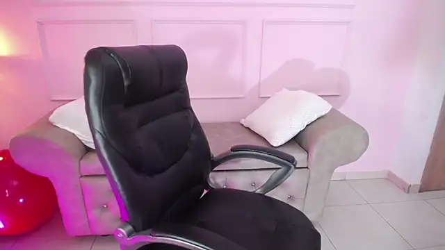 yenny garcia online show from 27, 1, 2025