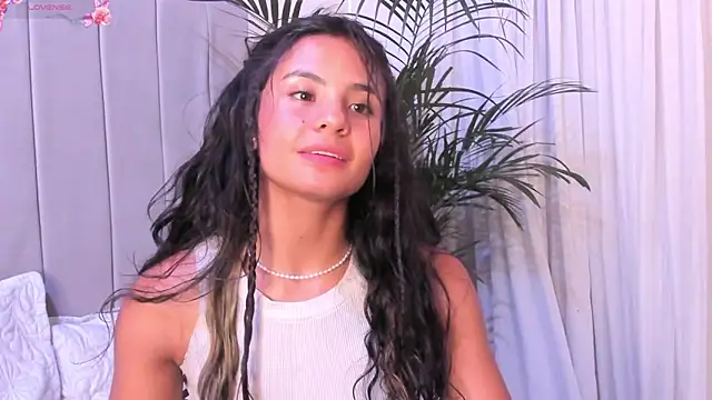 Snapshot of Mindy_sweety chatting on 8, 2, 2025 Mindy sweety online show from 8, 2, 2025