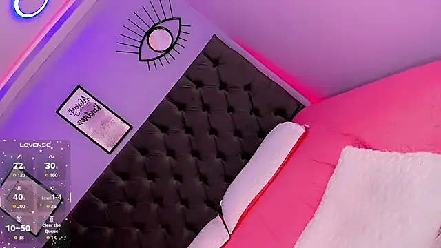 Snapshot of Baddinner chatting on 19, 11, 2025 Baddinner online show from 19, 11, 2025