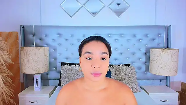 Snapshot of EileenBenzon chatting on 30, 9, 2025 EileenBenzon online show from 30, 9, 2025