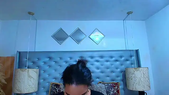 Snapshot of EileenBenzon chatting on 1, 10, 2025 EileenBenzon online show from 1, 10, 2025