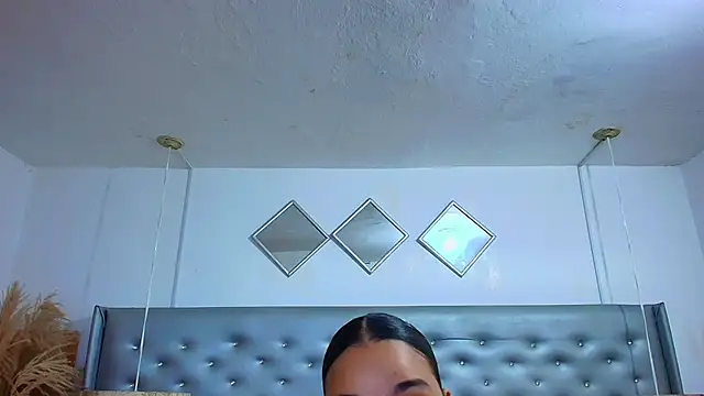 Snapshot of EileenBenzon chatting on 3, 12, 2025 EileenBenzon online show from 3, 12, 2025