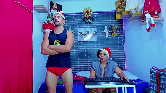 Snapshot of alessandro27yleonora chatting on 22, 12, 2024 alessandro27yleonora online show from 22, 12, 2024