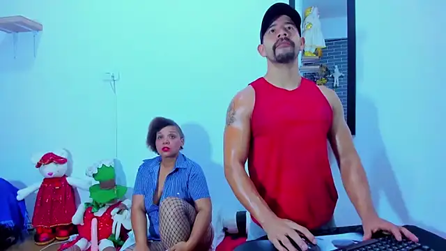 Snapshot of alessandro27yleonora chatting on 28, 12, 2024 alessandro27yleonora online show from 28, 12, 2024