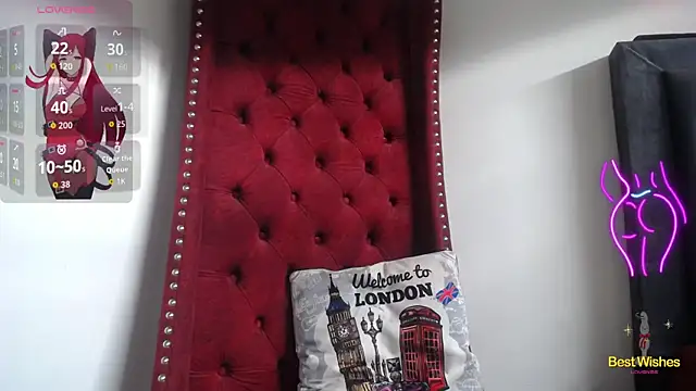 Snapshot of BiancaAntonelli chatting on 5, 12, 2025 BiancaAntonelli online show from 5, 12, 2025