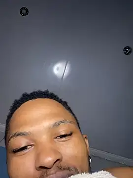 Snapshot of BlueIceCube chatting on 15, 1, 2025 BlueIceCube online show from 15, 1, 2025