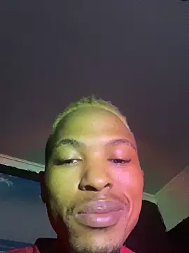 Snapshot of BlueIceCube chatting on 19, 10, 2025 BlueIceCube online show from 19, 10, 2025