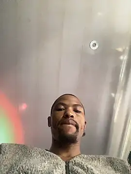 Snapshot of BlueIceCube chatting on 27, 11, 2025 BlueIceCube online show from 27, 11, 2025