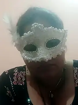 Snapshot of seemi_bhabhi chatting on 1, 3, 2025 seemi bhabhi online show from 1, 3, 2025