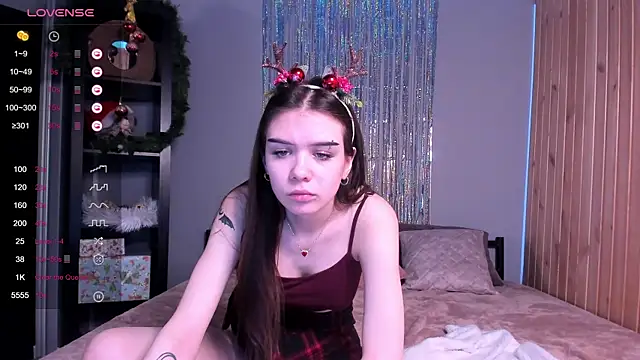 Snapshot of SweetyDeviliya chatting on 26, 12, 2024 SweetyDeviliya online show from 26, 12, 2024