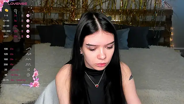 Snapshot of SweetyDeviliya chatting on 5, 2, 2025 SweetyDeviliya online show from 5, 2, 2025