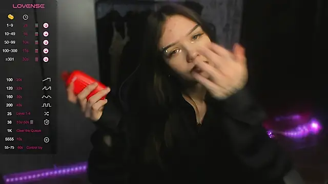 Snapshot of SweetyDeviliya chatting on 12, 9, 2025 SweetyDeviliya online show from 12, 9, 2025