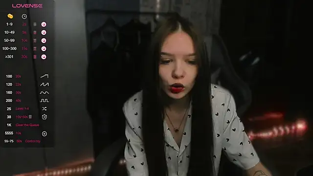 Snapshot of SweetyDeviliya chatting on 14, 10, 2025 SweetyDeviliya online show from 14, 10, 2025