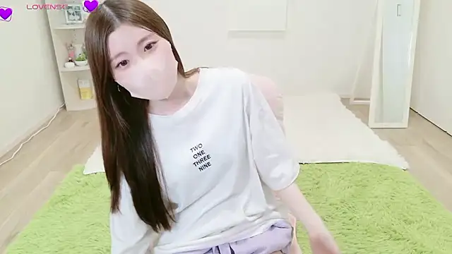 Snapshot of MARIAo0 chatting on 12, 9, 2025 MARIAo0 online show from 12, 9, 2025