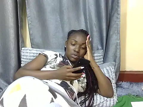 Chichii- online show from 7, 1, 2025