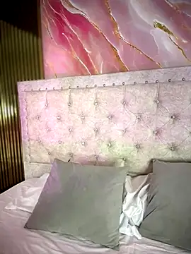 Snapshot of Rousse_blue chatting on 6, 11, 2025 Rousse blue online show from 6, 11, 2025