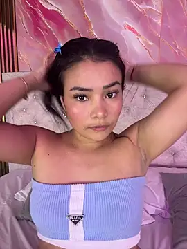 Snapshot of Rousse_blue chatting on 26, 11, 2025 Rousse blue online show from 26, 11, 2025