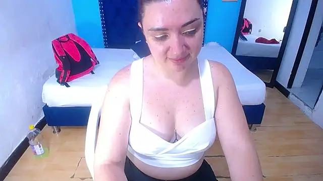 kinky redhead18 online show from 10, 11, 2025