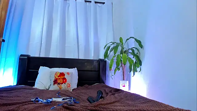 lanaa paul1 online show from 5, 12, 2024