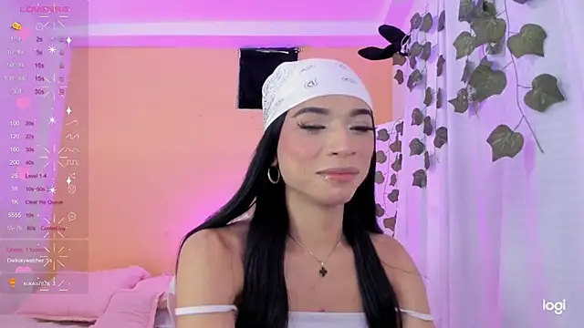 Snapshot of AndreaSweet_ chatting on 8, 2, 2025 AndreaSweet  online show from 8, 2, 2025