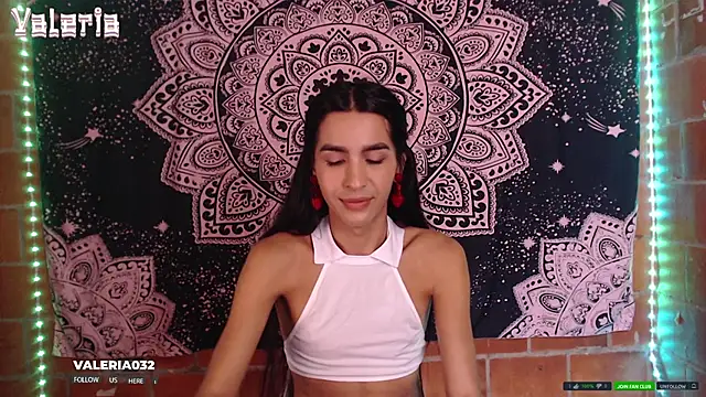 Snapshot of liissa_0 chatting on 1, 10, 2025 liissa 0 online show from 1, 10, 2025