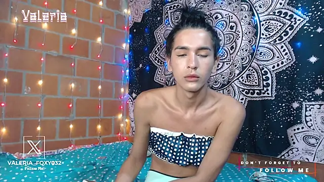 Snapshot of liissa_0 chatting on 24, 10, 2025 liissa 0 online show from 24, 10, 2025