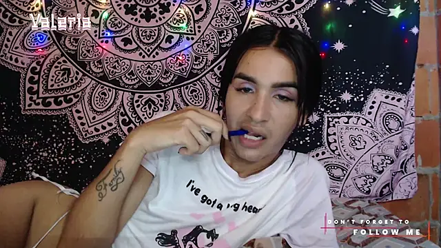 Snapshot of liissa_0 chatting on 20, 11, 2025 liissa 0 online show from 20, 11, 2025