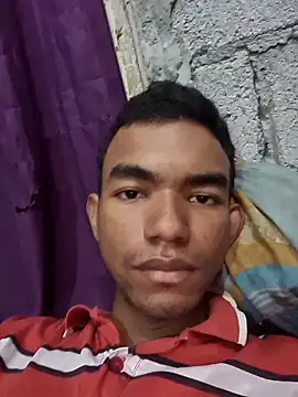 Snapshot of Reynold2608 chatting on 21, 11, 2025 Reynold2608 online show from 21, 11, 2025