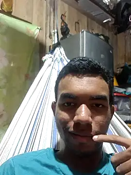 Snapshot of Reynold2608 chatting on 4, 12, 2025 Reynold2608 online show from 4, 12, 2025