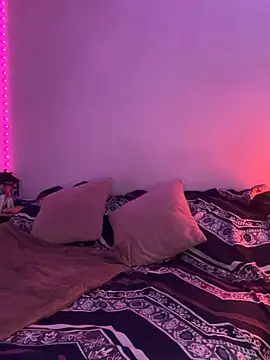 Nina-Chick777 online show from 10, 2, 2025