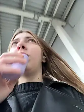 Snapshot of Sunny___Bunny chatting on 26, 10, 2025 Sunny Bunny online show from 26, 10, 2025