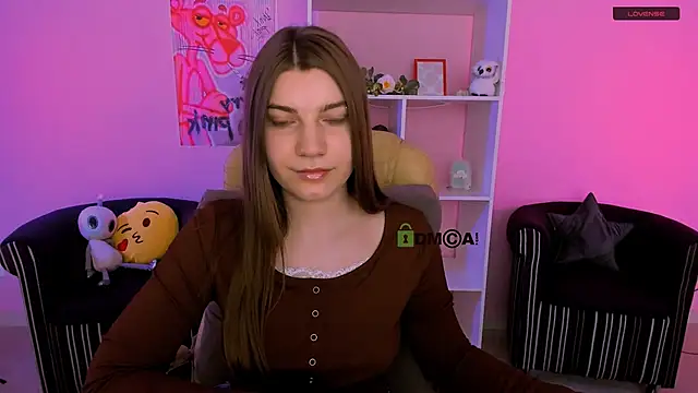 pure radiance1 online show from 11, 9, 2025