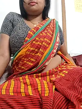 Snapshot of Priya_2222 chatting on 28, 2, 2025 Priya 2222 online show from 28, 2, 2025