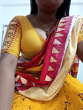 Snapshot of Priya_2222 chatting on 18, 4, 2026 Priya 2222 online show from 18, 4, 2026