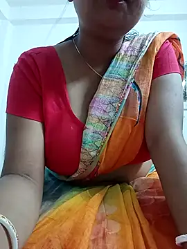 Snapshot of Priya_2222 chatting on 20, 4, 2026 Priya 2222 online show from 20, 4, 2026