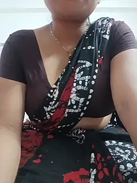 Snapshot of Priya_2222 chatting on 18, 5, 2026 Priya 2222 online show from 18, 5, 2026