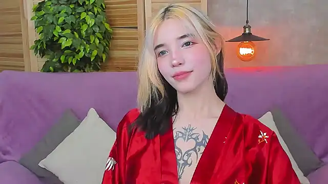 as1an girlfriend online show from 14, 1, 2025