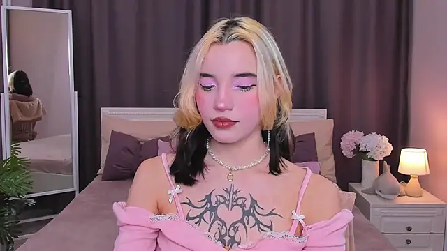 as1an girlfriend online show from 24, 1, 2025