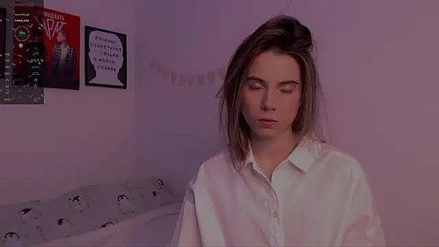 Snapshot of _ni_kiss chatting on 24, 12, 2024 ni kiss online show from 24, 12, 2024