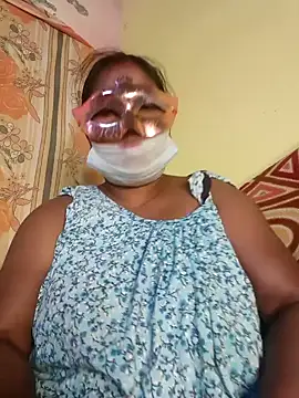 Snapshot of tinabhabhi chatting on 18, 12, 2024 tinabhabhi online show from 18, 12, 2024