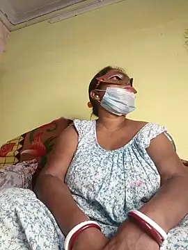 Snapshot of tinabhabhi chatting on 18, 2, 2025 tinabhabhi online show from 18, 2, 2025