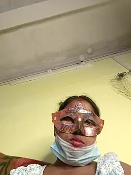 Snapshot of tinabhabhi chatting on 2, 3, 2025 tinabhabhi online show from 2, 3, 2025