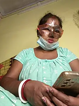 Snapshot of tinabhabhi chatting on 3, 3, 2025 tinabhabhi online show from 3, 3, 2025