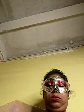 Snapshot of tinabhabhi chatting on 15, 11, 2025 tinabhabhi online show from 15, 11, 2025