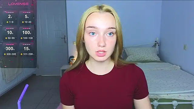 Wild Sophie  online show from 10, 10, 2025