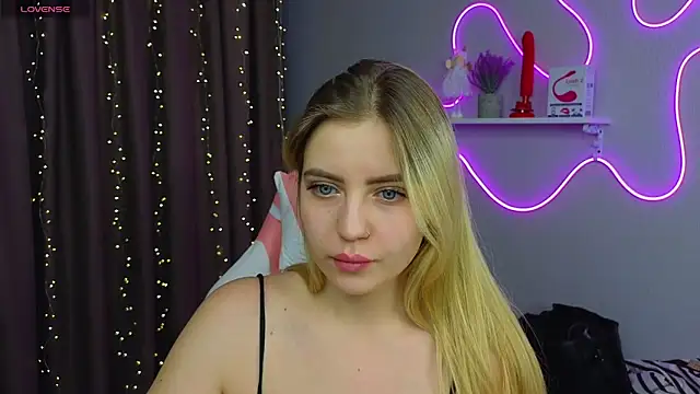 Snapshot of Ashley_Rous chatting on 22, 2, 2025 Ashley Rous online show from 22, 2, 2025