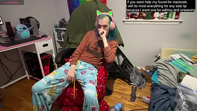 tallnerdyguy online show from 7, 3, 2025